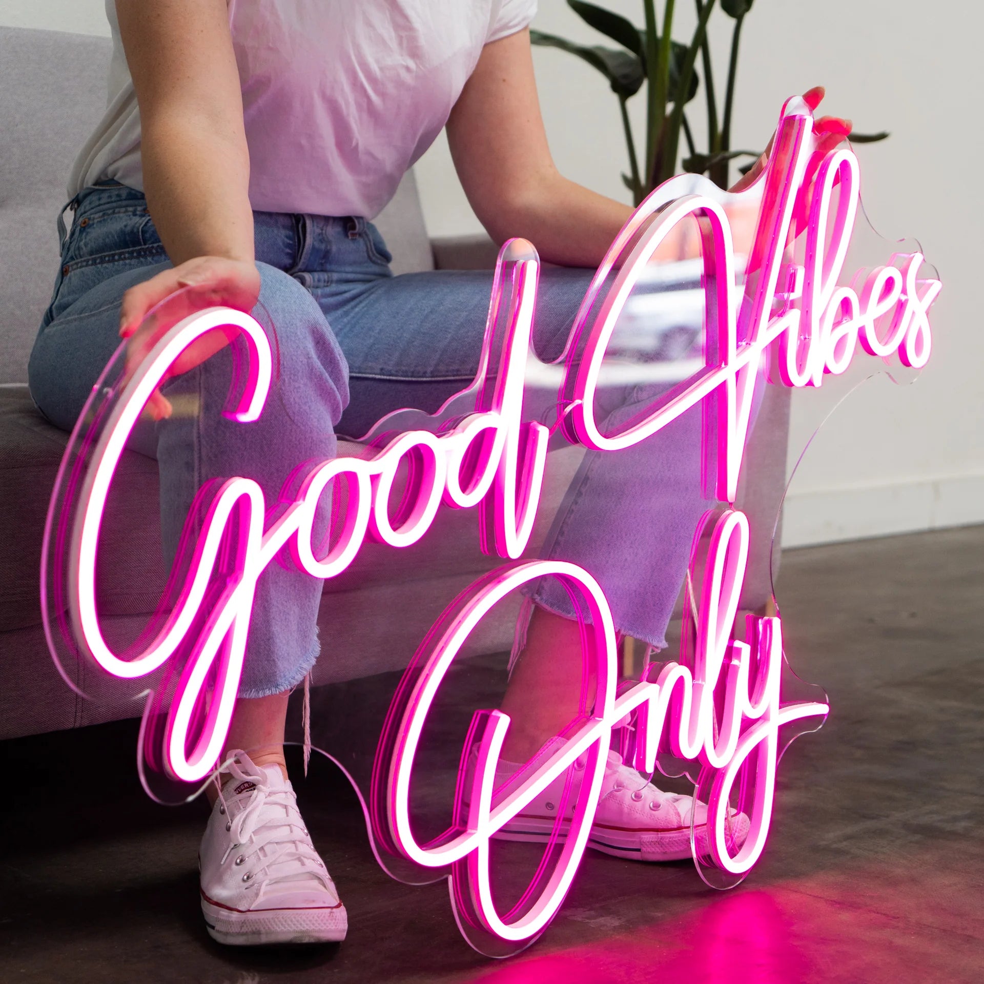 neon sign sizes
