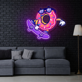 Beignet Mignon Jouant Skateboard Cartoon